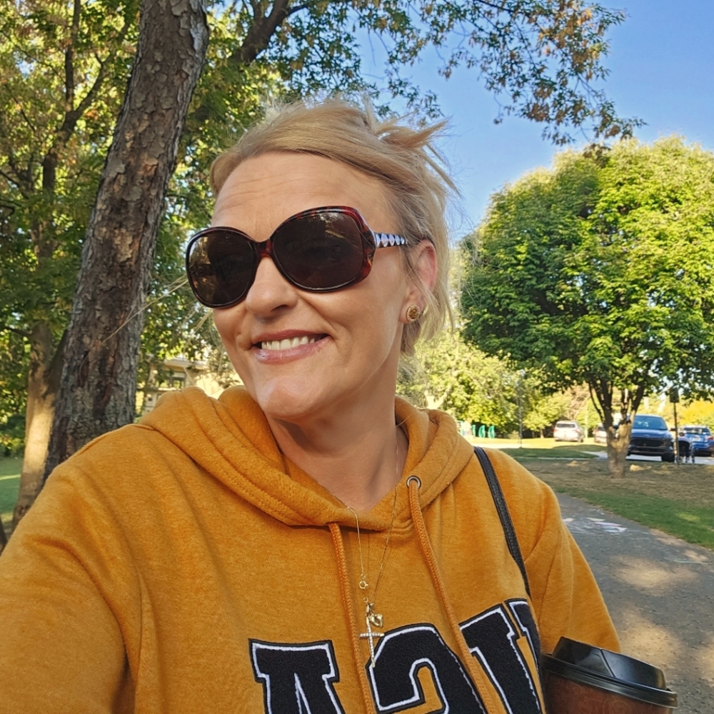 Meet your Posher, Jackie